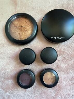 MAC Cosmetics Black and Bronze Makeup Set